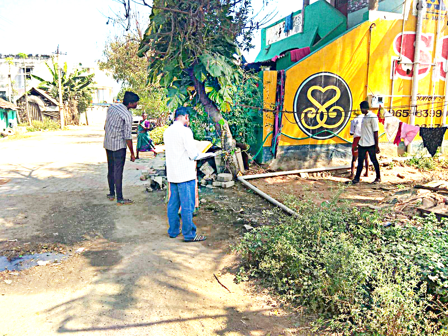 சாலை ஆக்கிரமிப்பு குறித்து 2-ம் கட்ட சர்வே பணி தொடக்கம்