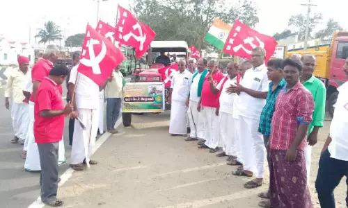 விவசாயிகள் டிராக்டர் பேரணி