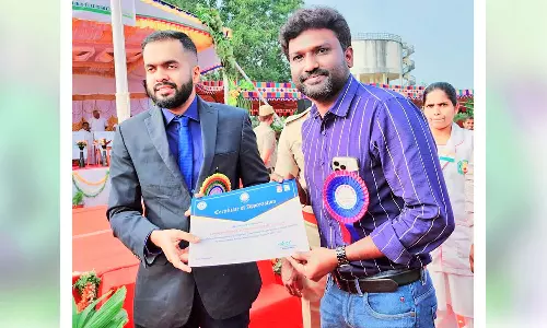 காப்பீடு திட்டத்தில் சிறப்பாக பணியாற்றியதற்காக தென்காசி சாந்தி பன்நோக்கு மருத்துவமனைக்கு பாராட்டு சான்றிதழ்