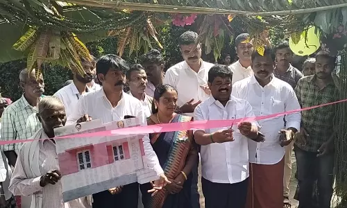 அனைவருக்கும் வீடு வழங்கும் திட்டத்தின் கீழ் 25 பழங்குடியினருக்கு பசுமை குடில் வீடுகள்