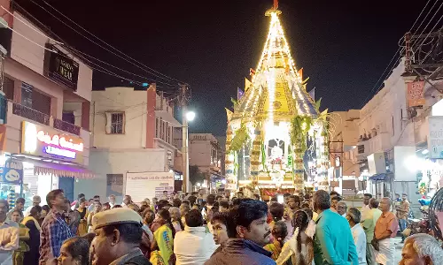 பிராட்டியம்மன் கோவில் தேரோட்டம்