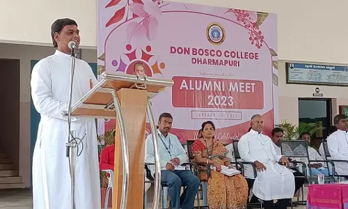 முன்னாள் மாணவர்கள் சந்திப்பு