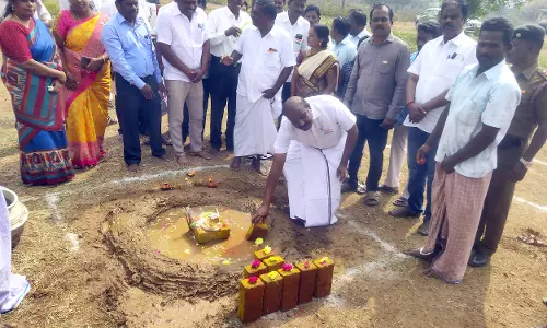 செய்யாறு அரசு கல்லூரியில் ஆய்வகங்கள் அமைக்க பூமி பூஜை