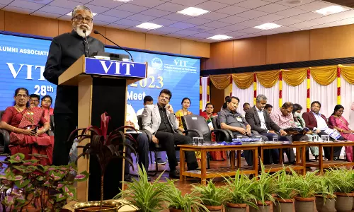 கல்வி ஒன்றே மனிதனை முன்னேற்ற பாதைக்கு கொண்டு செல்லும்