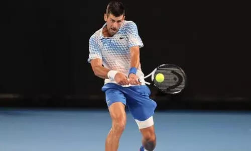 ஆஸ்திரேலிய ஓபன் டென்னிஸ் - இறுதிப்போட்டிக்கு முன்னேறினர் ஜோகோவிச், சிட்சிபாஸ்