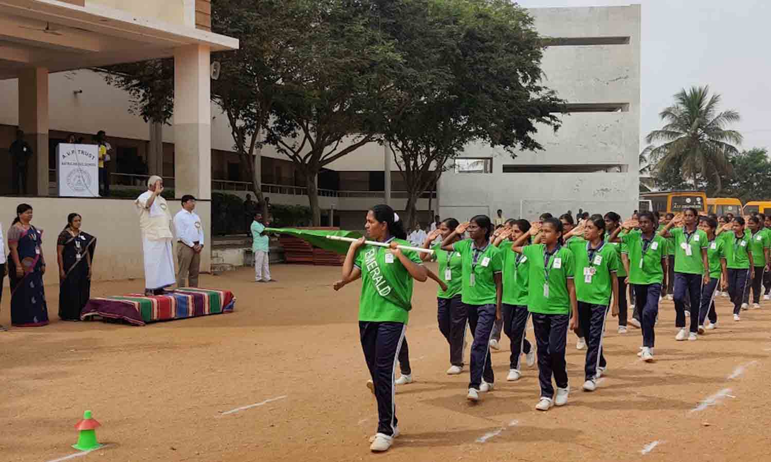 திருமுருகன்பூண்டி ஏ.வி.பி.  பள்ளியில் குடியரசு தின விழா