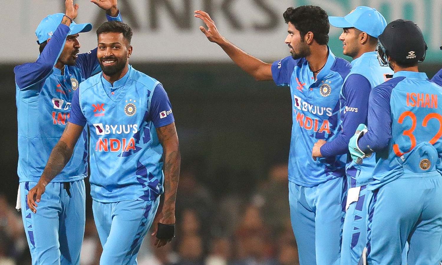 கடைசி கட்டத்தில் மிகவும் மோசமாக செயல்பட்டோம்- தோல்வி குறித்து ஹர்த்திக் பாண்ட்யா கருத்து