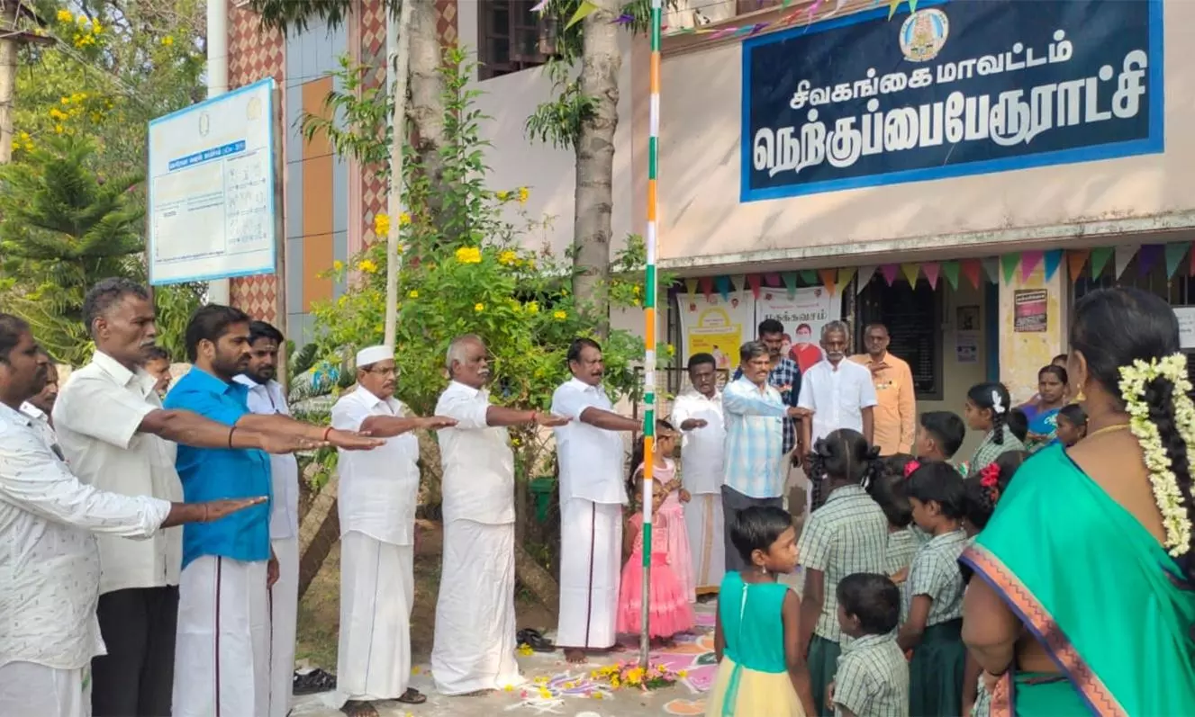 ராணுவ வீரர் கவுரவிப்பு