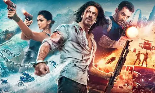 வசூலில் முன்னேறும் பதான்.. கொண்டாடும் ரசிகர்கள்..