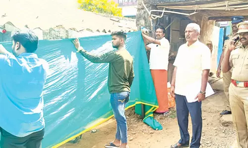 அம்பத்தூர் தொழிற்பேட்டையில் வில்லிவாக்கம் அகத்தீசுவரர் கோவிலுக்கு சொந்தமான ரூ.2 கோடி நிலம் மீட்பு