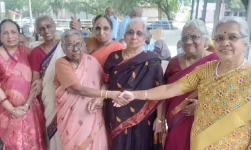 சென்னையில் இன்று 80 வயது கல்லூரி ஆசிரியர்கள் உற்சாக சந்திப்பு