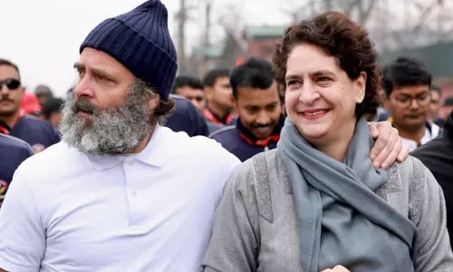ஜம்மு காஷ்மீரில் ராகுல் காந்தியுடன் பாத யாத்திரையில் இணைந்தார் பிரியங்கா காந்தி