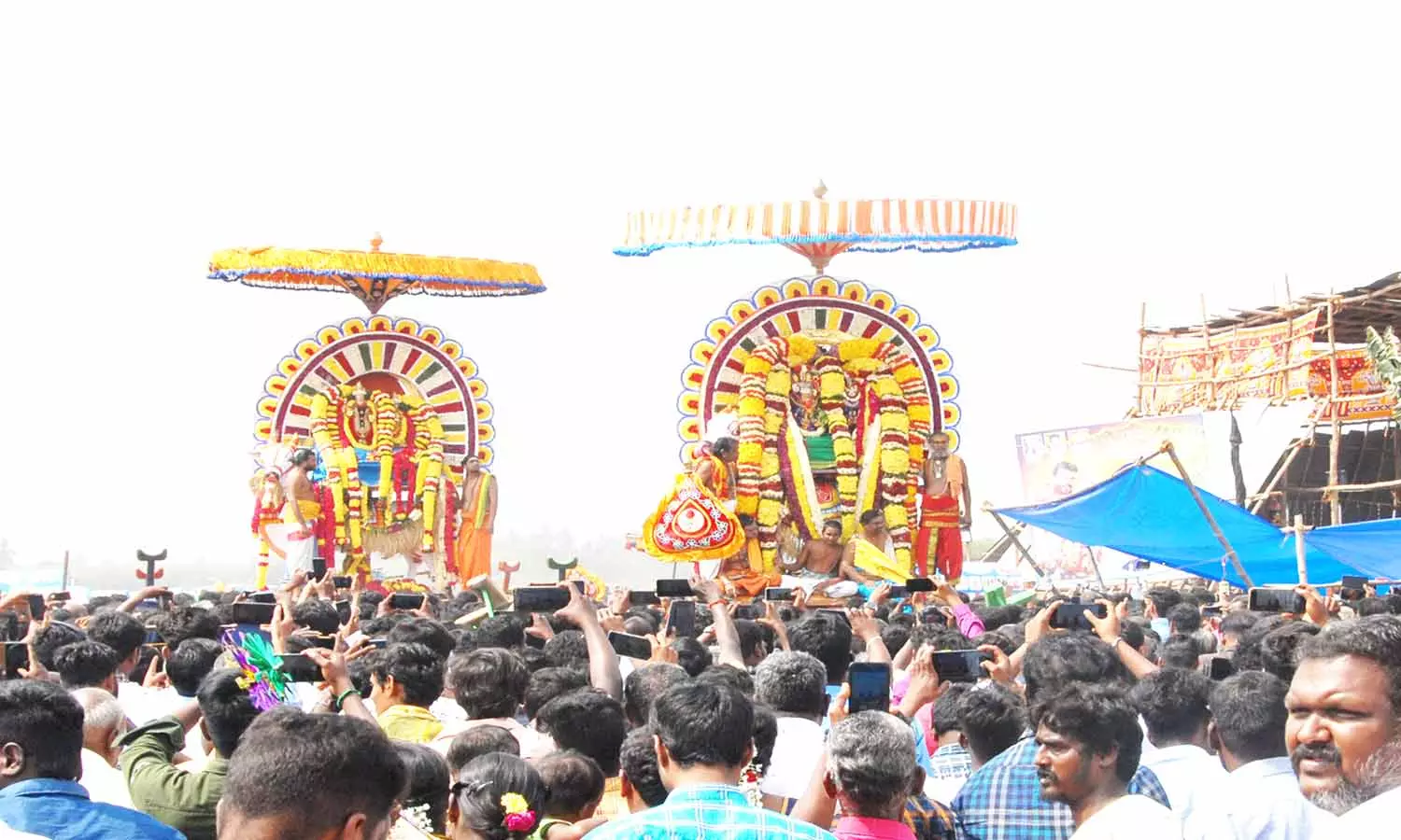 செய்யாற்று திருவிழாவை முடித்து விட்டு திருவண்ணாமலை கோவிலுக்கு இன்று காலை திரும்பிய அருணாசலேஸ்வரர் செய்யாற்று திருவிழாவை முடித்து விட்டு திருவண்ணாமலை கோவிலுக்கு இன்று காலை திரும்பிய அருணாசலேஸ்வரர்