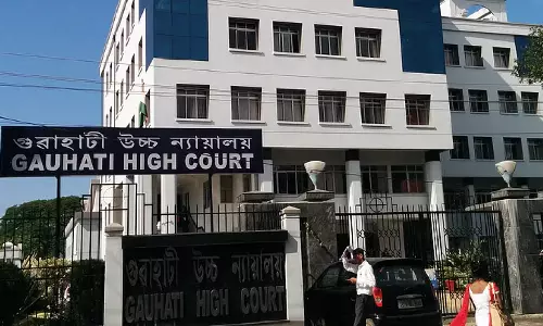 அசாம் ஐகோர்ட்டுக்கு ஜீன்ஸ் அணிந்து வந்த வக்கீல் வெளியேற்றம்