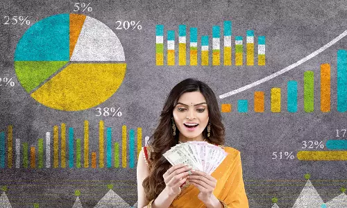 பங்கு சந்தையில் சாதித்துக் கொண்டிருக்கும் இளம் பெண்கள்...