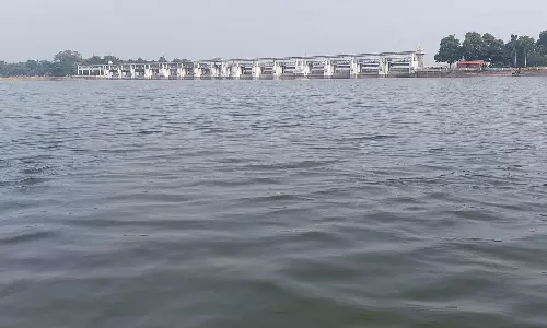 பூண்டி ஏரியில் இருந்து செம்பரம்பாக்கம் ஏரிக்கு தண்ணீர் திறப்பு நிறுத்தம்