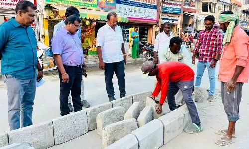 தூத்துக்குடியில் போக்குவரத்து நெருக்கடிக்கு தீர்வு காண புதிய ரவுண்டானா- மேயர் ஜெகன் பெரியசாமி  நடவடிக்கை