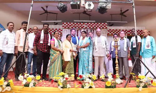 தந்தை பெரியார் பாலிடெக்னிக் முன்னாள் மாணவர்கள் 25 ஆண்டுக்கு பிறகு சந்திப்பு