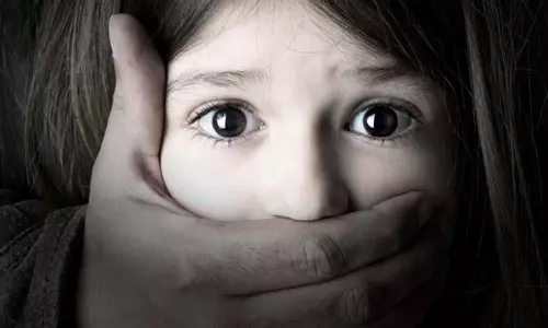 ரூ.10 லட்சம் கேட்டு பெண்ணை கடத்தி கொன்ற டிரைவர்