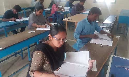 சென்னையில் 18 மையங்களில் நடைபெற்ற டி.என்.பி.எஸ்.சி. புள்ளியியல் தேர்வு