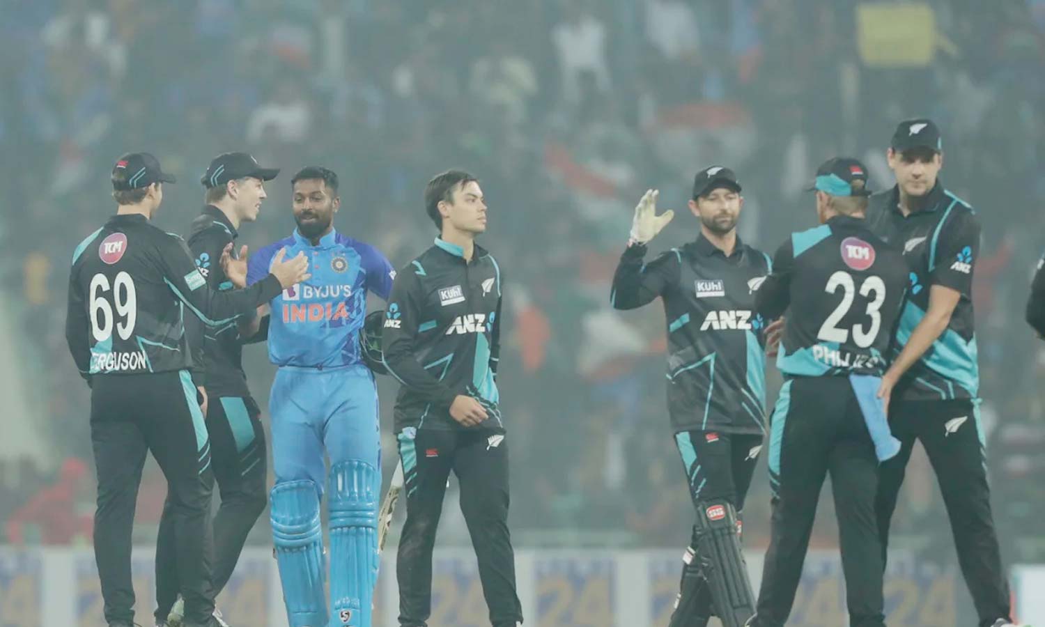 டி20 கிரிக்கெட்டின் ஒரு போட்டியில் சிக்சர் அடிக்காத அணிகள்: முதல் இடத்தை பிடித்தது இந்தியா -நியூசிலாந்து