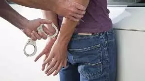 ரவுடிகளின் வீடுகளில் திடீர் சோதனை