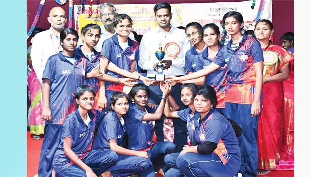 காளீஸ்வரி கல்லூரியில் விளையாட்டு விழா