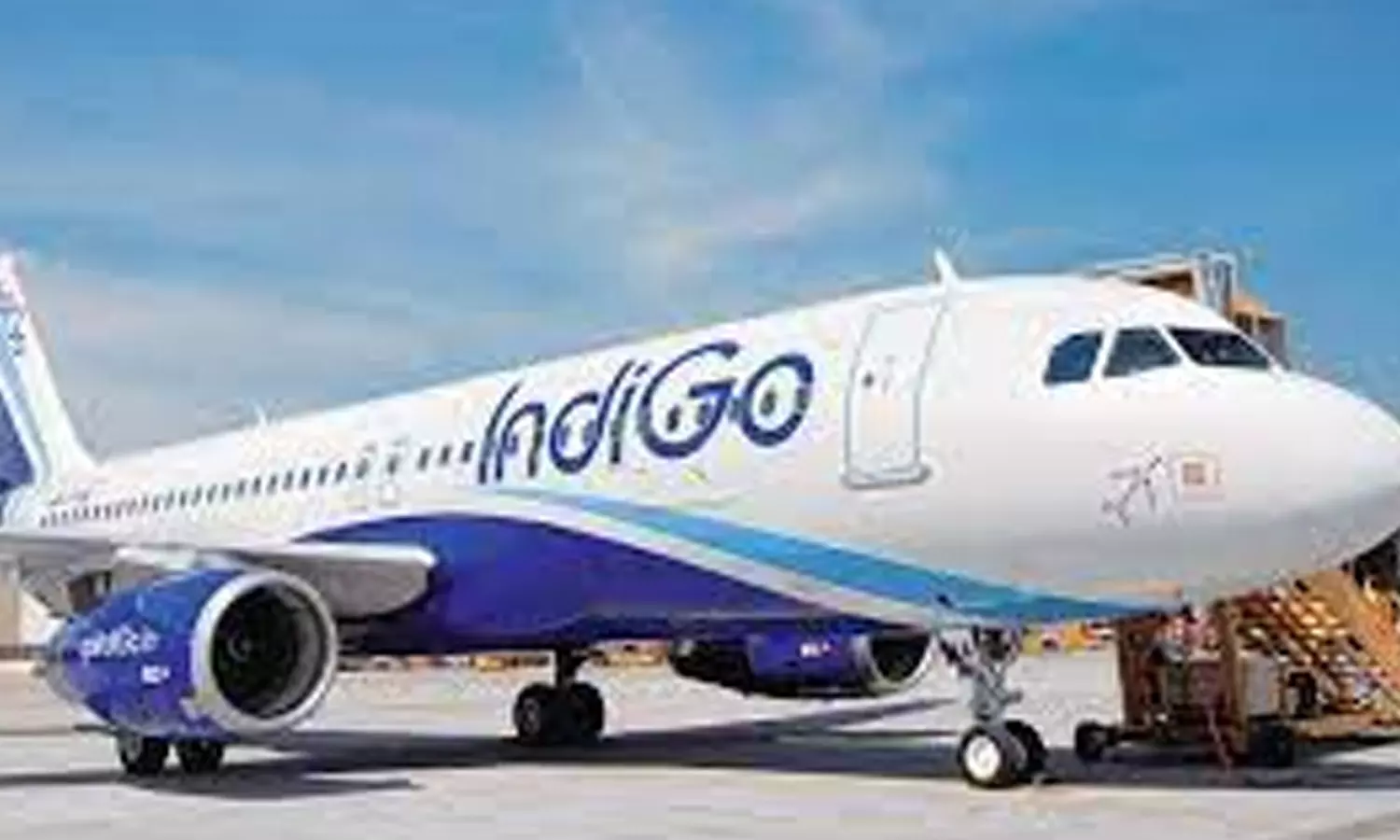 சென்னையில் போதிய பயணிகள் இல்லாததால் 4 விமானங்கள் ரத்து சென்னையில் போதிய பயணிகள் இல்லாததால் 4 விமானங்கள் ரத்து