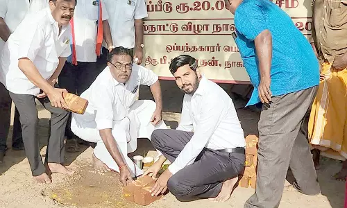 நாகையில், தம்பித்துரை பூங்கா மேம்படுத்தும் பணிக்கு அடிக்கல் நாட்டு விழா
