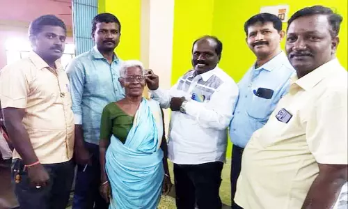 இலவச கண் பரிசோதனை முகாம்