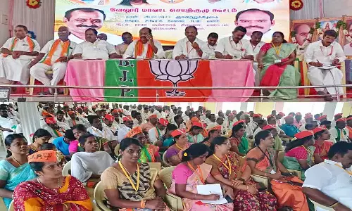 பள்ளிகொண்டாவில் பா.ஜ.க. மாவட்ட செயற்குழு கூட்டம்