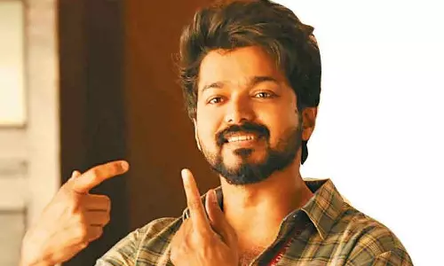 விஜய் பட அப்டேட் கொடுக்க ரெடியான தயாரிப்பு நிறுவனம்.. குழம்பிப்போன ரசிகர்கள்..