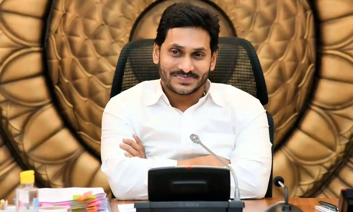 ஆந்திரா மாநில தலைநகர் மாற்றம்- முதலமைச்சர் ஜெகன் மோகன் அறிவிப்பு ஆந்திரா மாநில தலைநகர் மாற்றம்- முதலமைச்சர் ஜெகன் மோகன் அறிவிப்பு