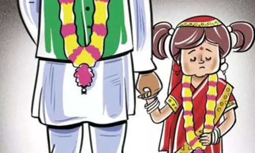 16 வயது சிறுமியை திருமணம் செய்த 47 வயது தொழிலாளி- போலீசார் தேடுவதை அறிந்து தலைமறைவு