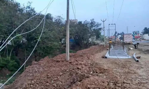 ஊரல் குளம் மூடப்பட்டது