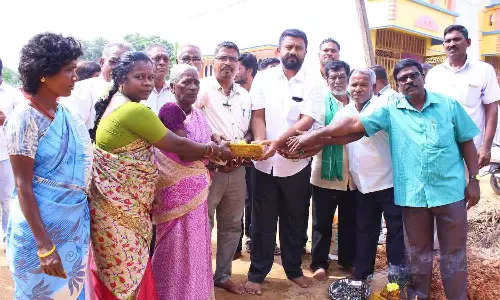 ரூ.63.71 லட்சத்தில் சாலை அமைக்கும் பணிசெந்தில் குமார் எம்.எல்.ஏ. தொடங்கி வைத்தார்