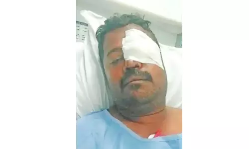 குமரி மீனவர்கள் மீது நடுக்கடலில் துப்பாக்கி சூடு- ஒருவர் படுகாயம்: கடற்கொள்ளையர்கள் அட்டூழியம்