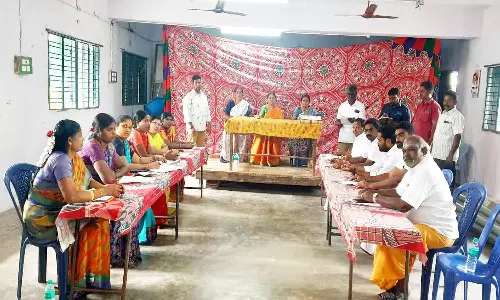 15 வார்டுகளிலும் சிமெண்டு சாலை அமைக்க வேண்டும்