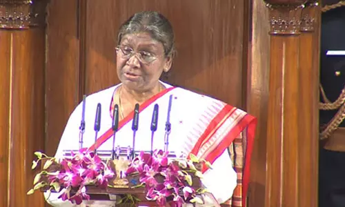 ஏழைகள் இல்லாத புதிய இந்தியா உருவாகும்- பாராளுமன்றத்தில் ஜனாதிபதி உரை
