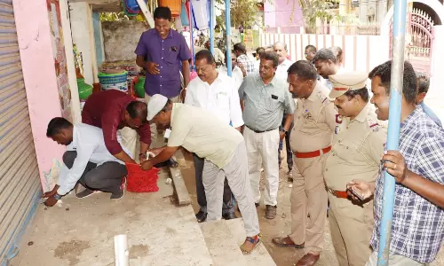 நாகர்கோவிலில் வாடகை பாக்கி கட்டாத கடைகளுக்கு சீல் வைப்பு