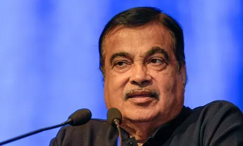 காலாவதியான 9 லட்சம் அரசு வாகனங்கள் ஏப்ரல் 1-ந்தேதி முதல் ஓடாது: நிதின் கட்கரி