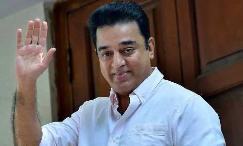 இந்தியன்-2 படப்பிடிப்பு தளத்தில் கமல்.. வைரலாகும் புகைப்படம்