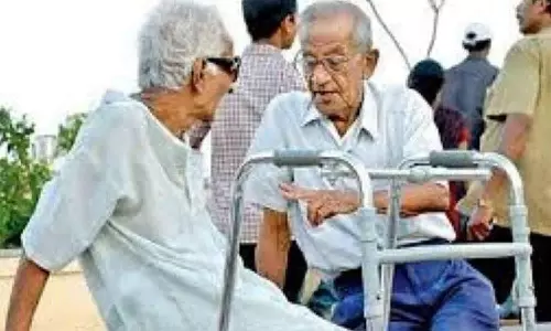 மத்திய பட்ஜெட் 2023: மூத்த குடிமக்கள் சேமிப்பு திட்டத்திற்கான உச்சபட்ச வரம்பு ரூ.30 லட்சமாக உயர்வு