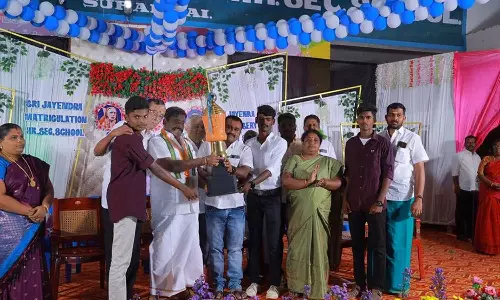 ஜெயேந்திரா மெட்ரிக் பள்ளி ஆண்டு விழா