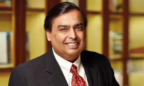அதானியை பின்னுக்கு தள்ளிவிட்டு முகேஷ் அம்பானி மீண்டும் ஆசிய பணக்காரர்களில் முதலிடம்