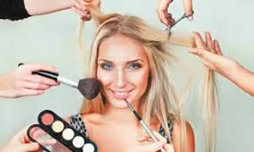 அழகு கலை பயிற்சி பெற எஸ்.சி, எஸ்.டி. மாணவர்களுக்கு அழைப்பு