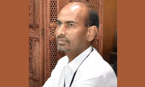 இரட்டை இலை சின்னம் விவகாரம் உச்ச நீதிமன்ற தீர்ப்புக்கு பின்பு முடிவு செய்யப்படும்- தேர்தல் அதிகாரி