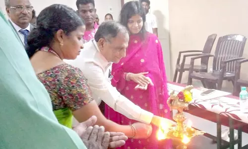 திருவாரூரில், கல்லூரியில் அறிவியல் கண்காட்சி- கலெக்டர் பங்கேற்பு