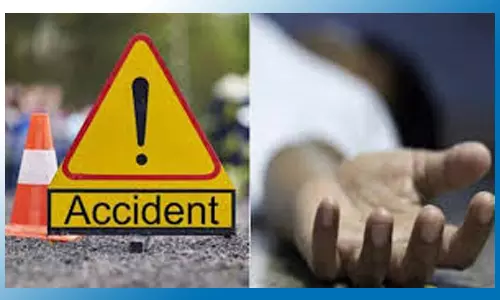 கார் மோதி மூதாட்டி சாவு