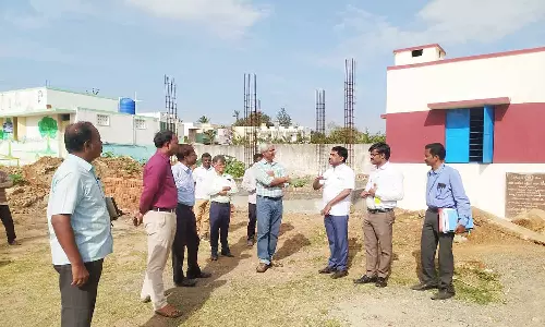 ஏலகிரி மலைக்கு சுற்றுலா பயணிகள் பிளாஸ்டிக் பொருட்கள் கொண்டு வருவதை தடுக்க வேண்டும்